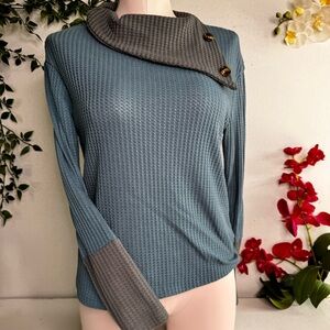 🩵 SHEIN Small Top 🩵